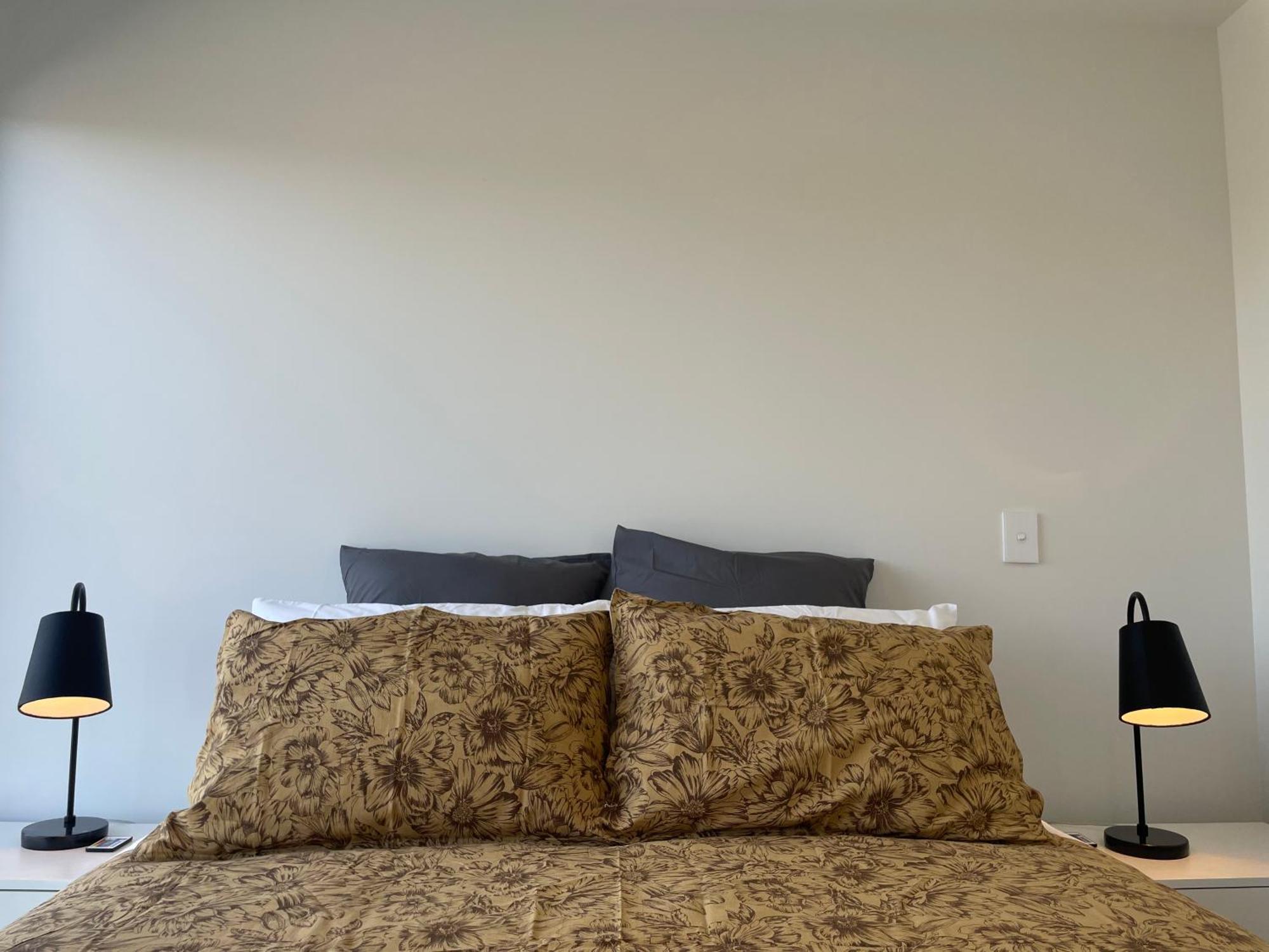 כרייסטצ'רץ' Luxury 2 Bedroom Townhouse Opposite Merivale Mall מראה חיצוני תמונה