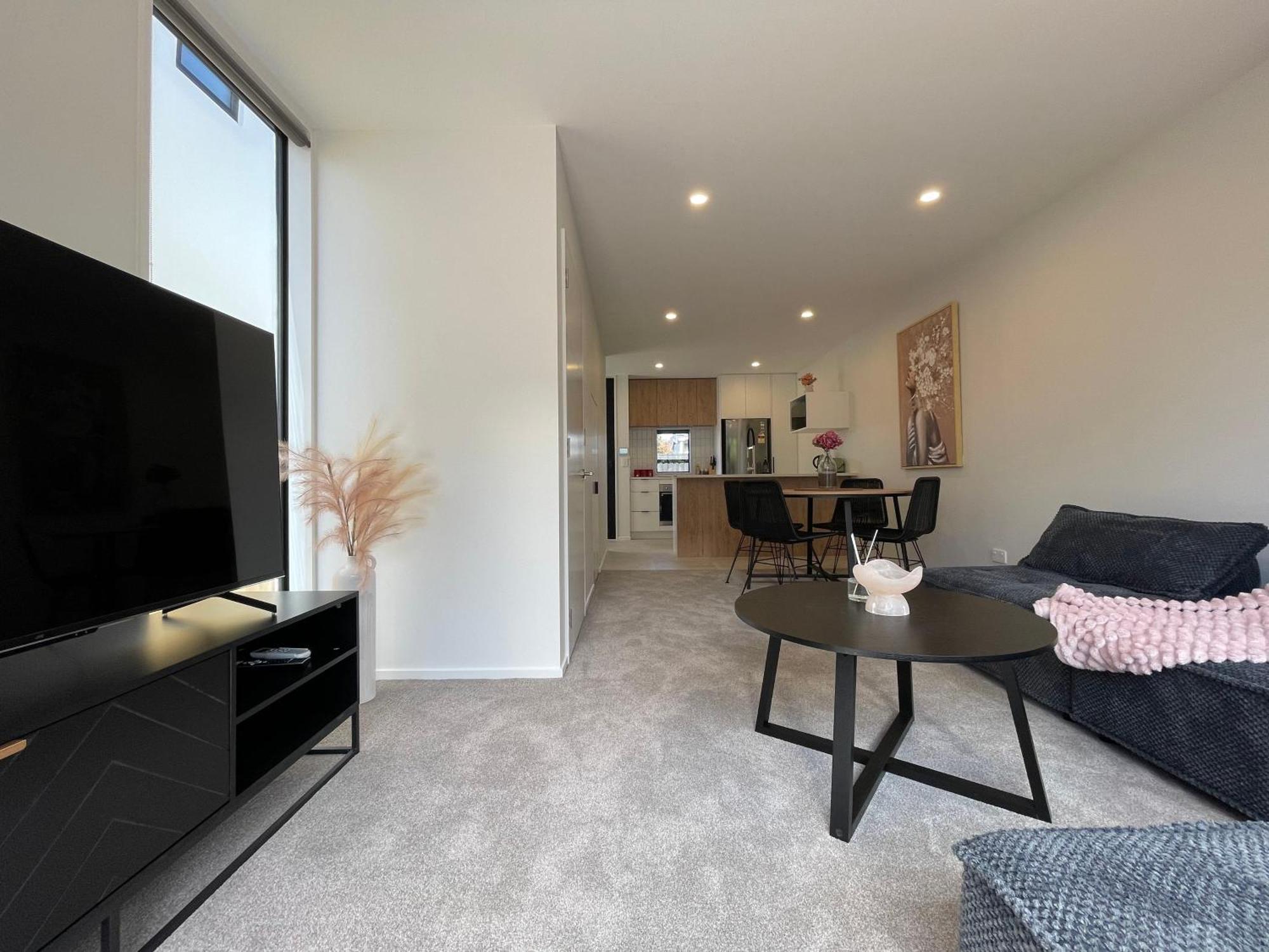 כרייסטצ'רץ' Luxury 2 Bedroom Townhouse Opposite Merivale Mall מראה חיצוני תמונה