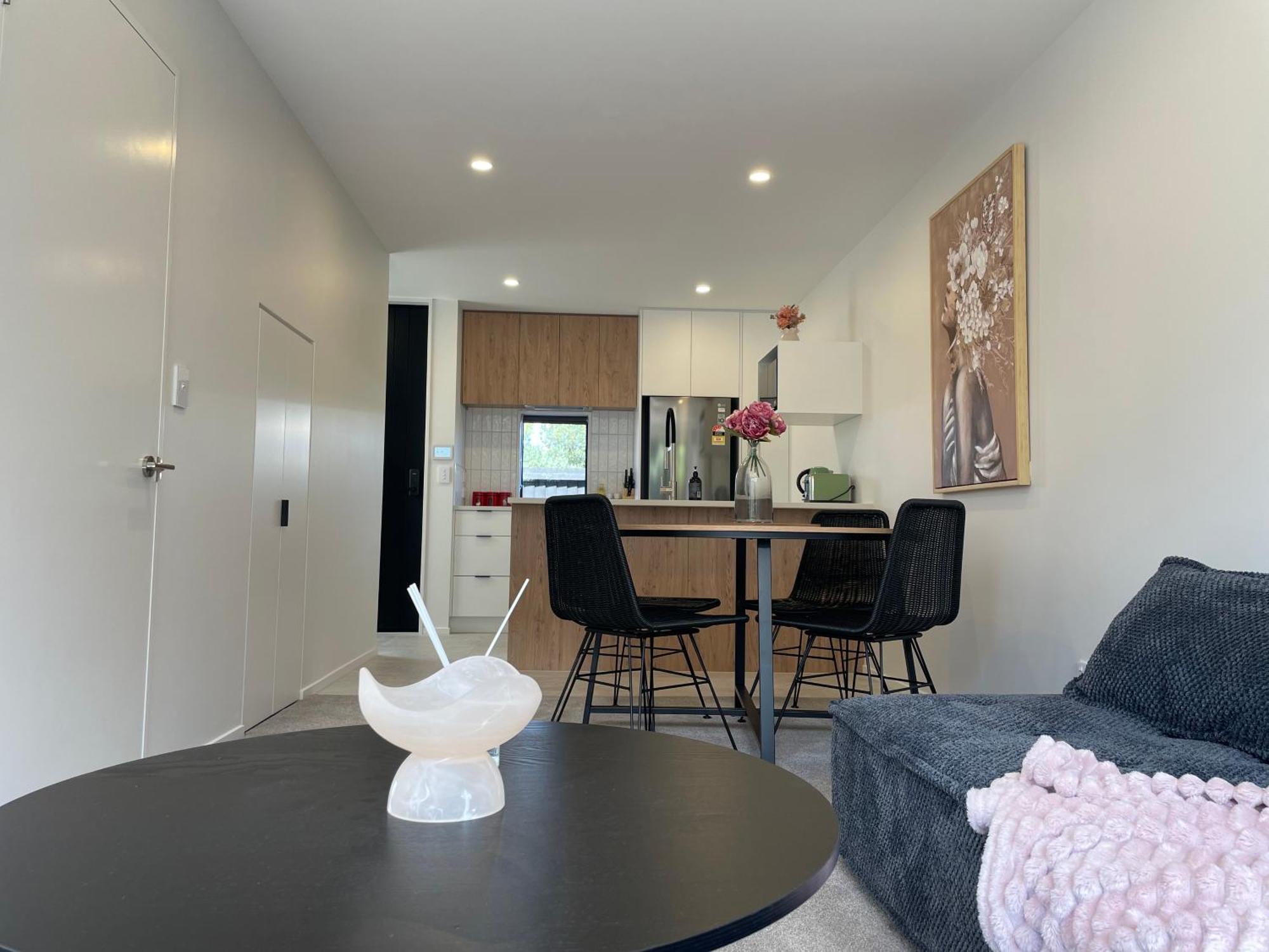 כרייסטצ'רץ' Luxury 2 Bedroom Townhouse Opposite Merivale Mall מראה חיצוני תמונה
