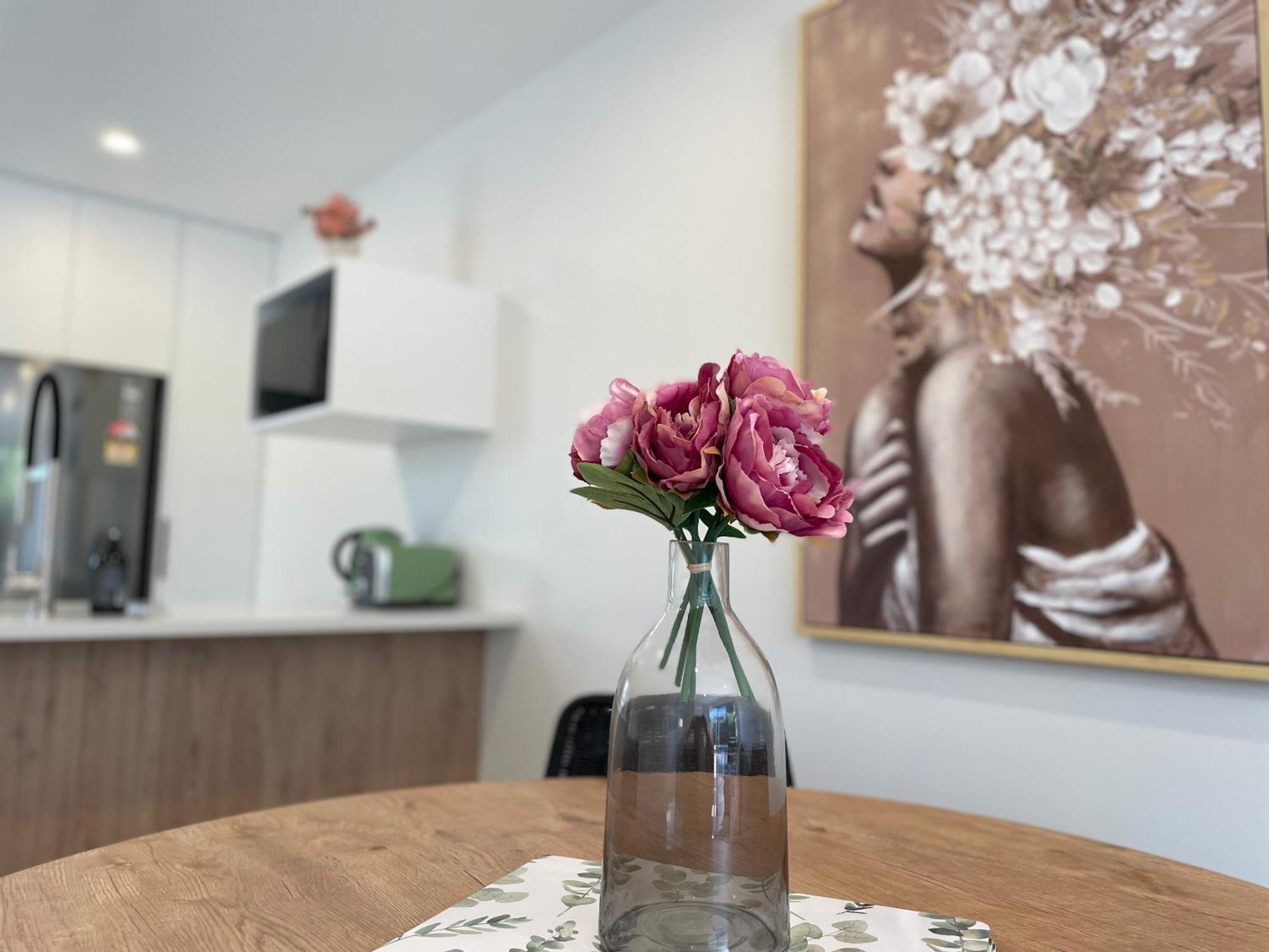 כרייסטצ'רץ' Luxury 2 Bedroom Townhouse Opposite Merivale Mall מראה חיצוני תמונה
