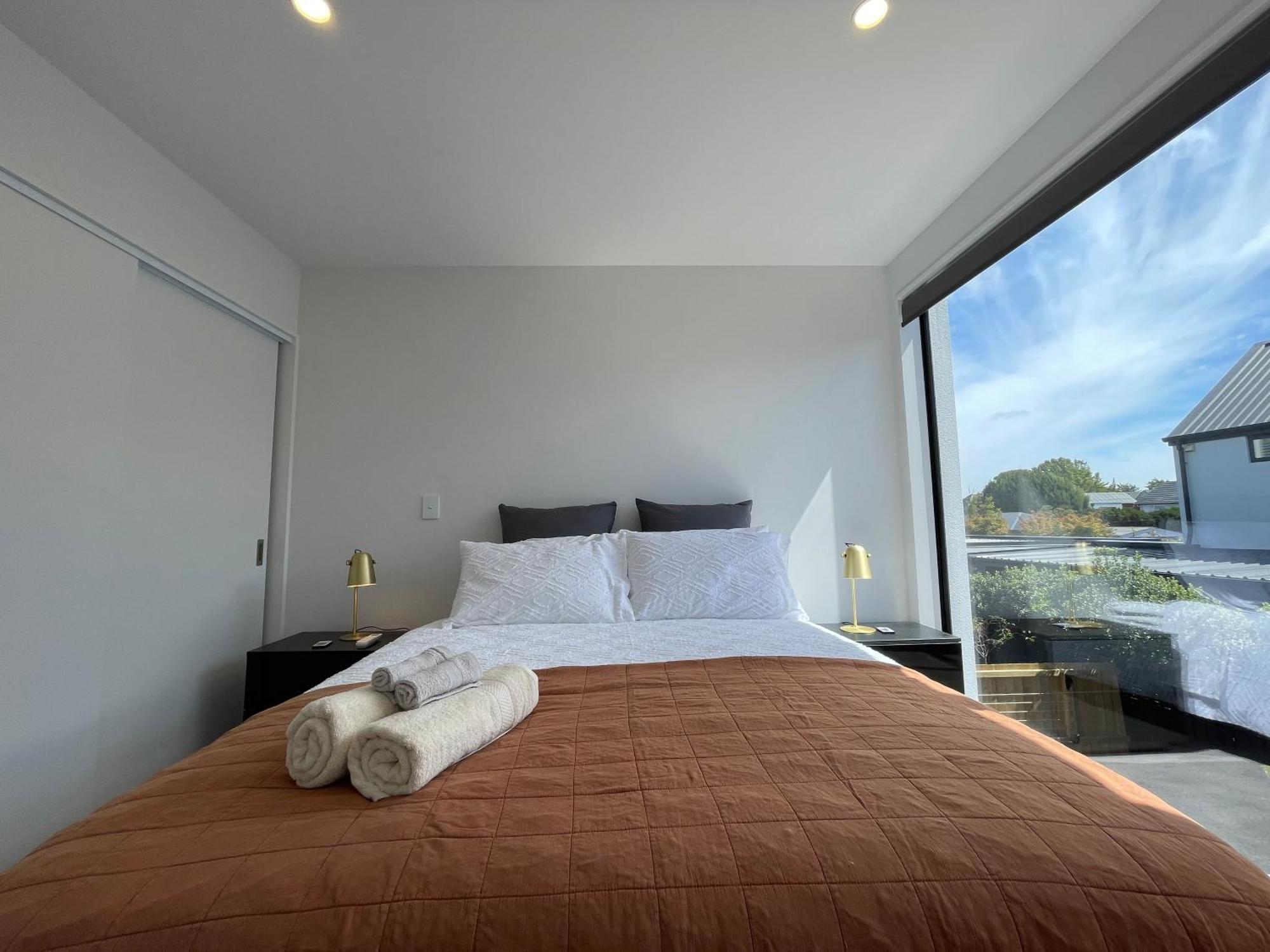 כרייסטצ'רץ' Luxury 2 Bedroom Townhouse Opposite Merivale Mall מראה חיצוני תמונה