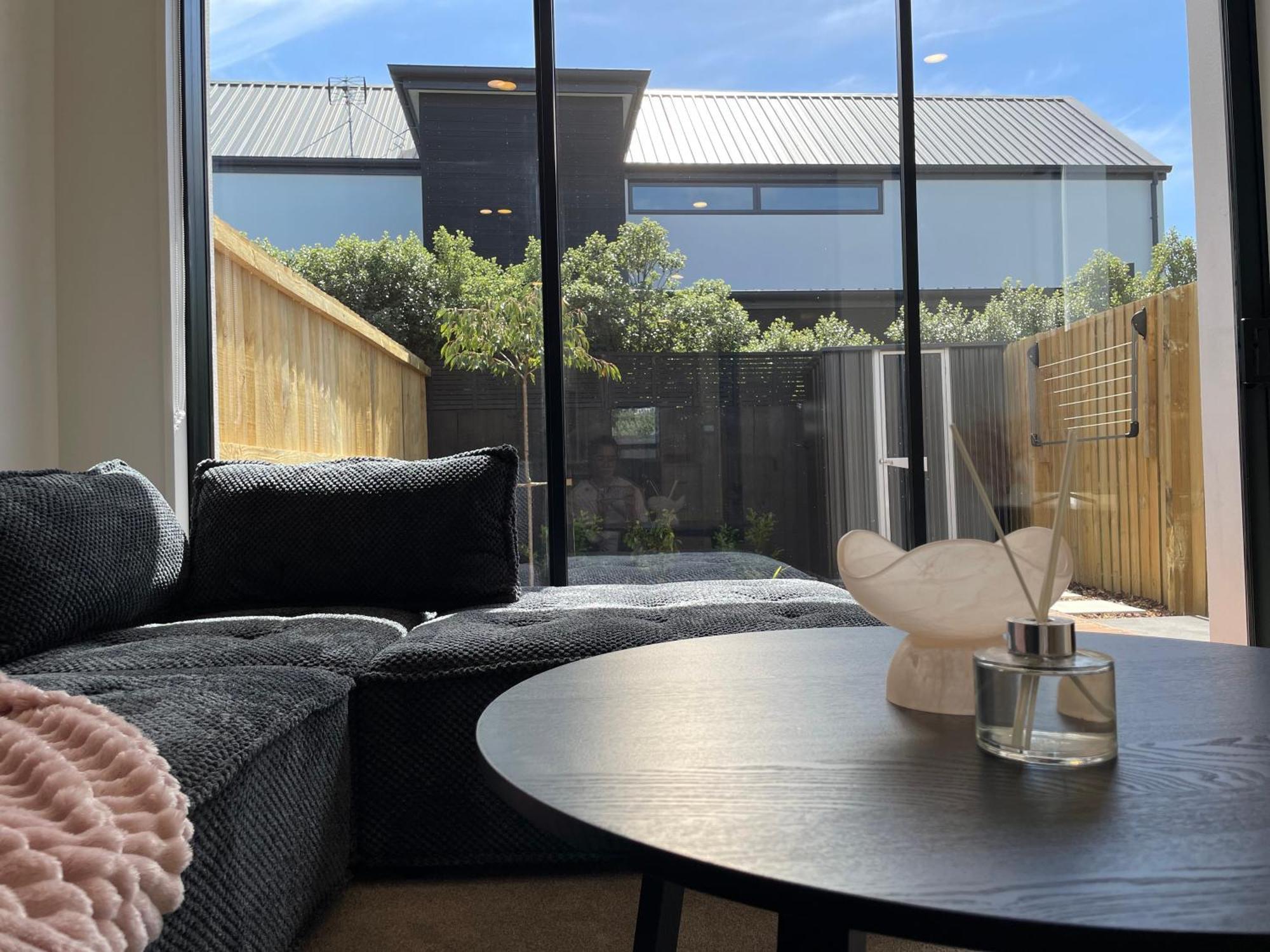 כרייסטצ'רץ' Luxury 2 Bedroom Townhouse Opposite Merivale Mall מראה חיצוני תמונה