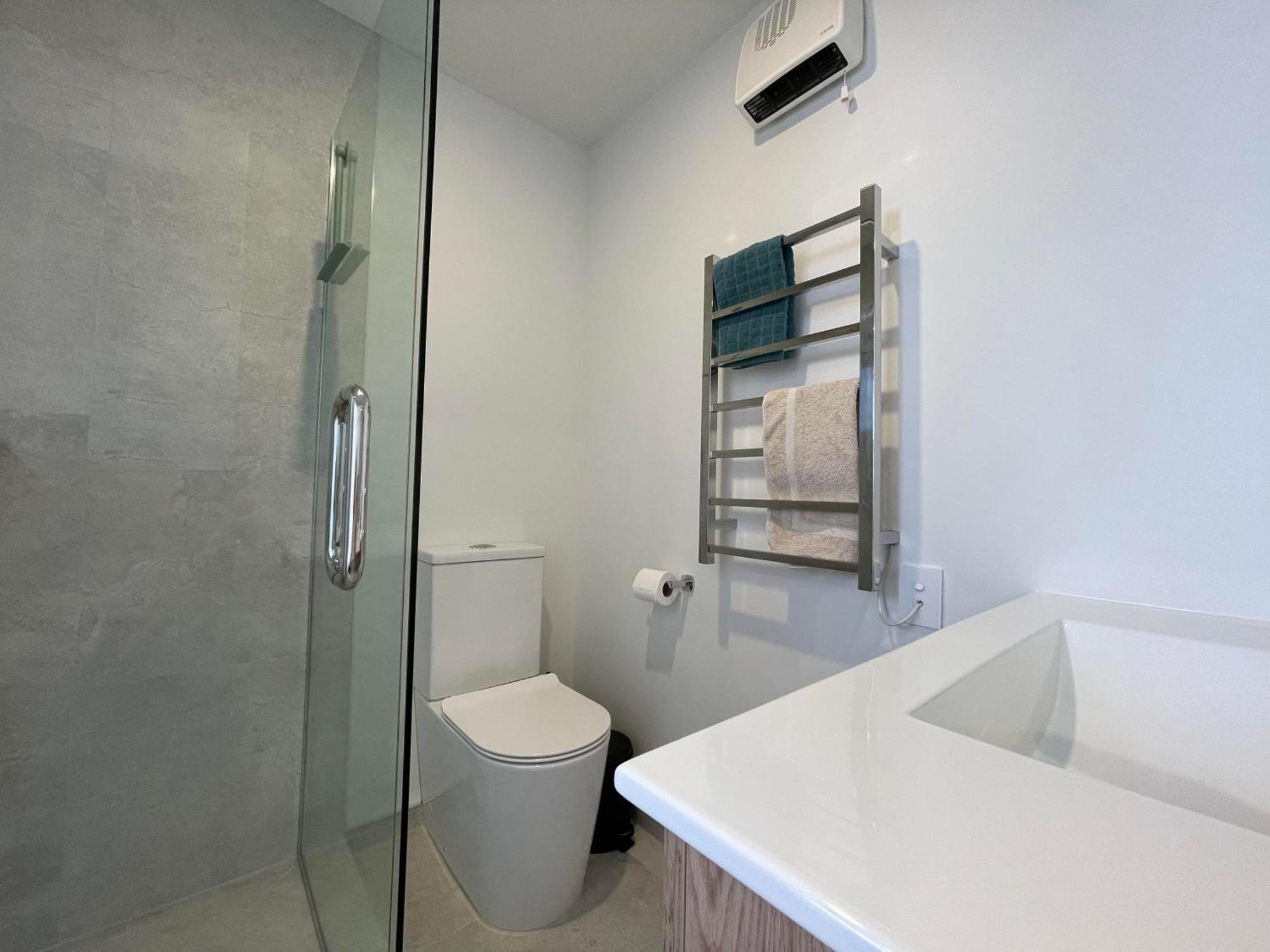 כרייסטצ'רץ' Luxury 2 Bedroom Townhouse Opposite Merivale Mall מראה חיצוני תמונה