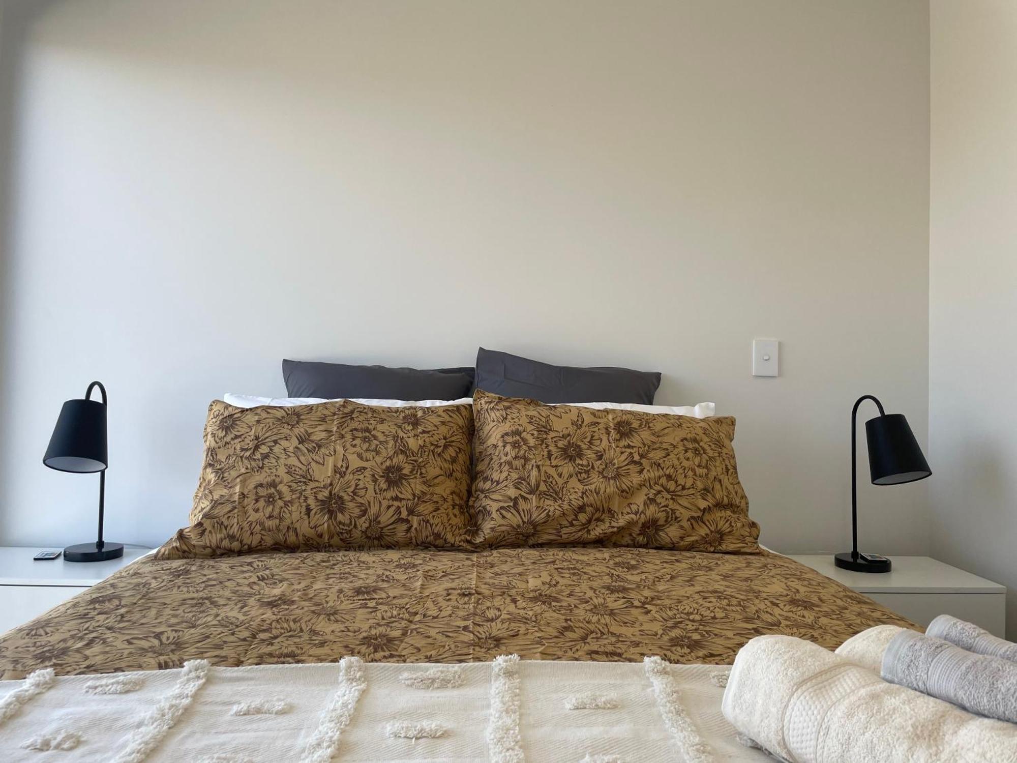כרייסטצ'רץ' Luxury 2 Bedroom Townhouse Opposite Merivale Mall מראה חיצוני תמונה