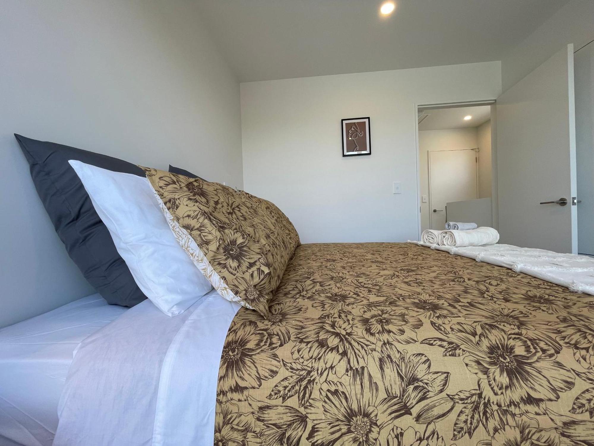 כרייסטצ'רץ' Luxury 2 Bedroom Townhouse Opposite Merivale Mall מראה חיצוני תמונה