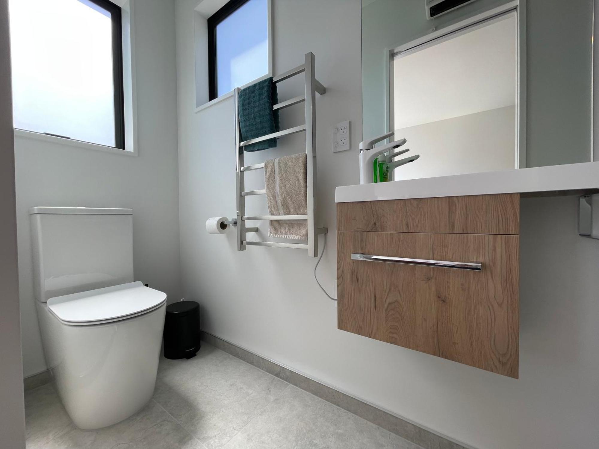 כרייסטצ'רץ' Luxury 2 Bedroom Townhouse Opposite Merivale Mall מראה חיצוני תמונה