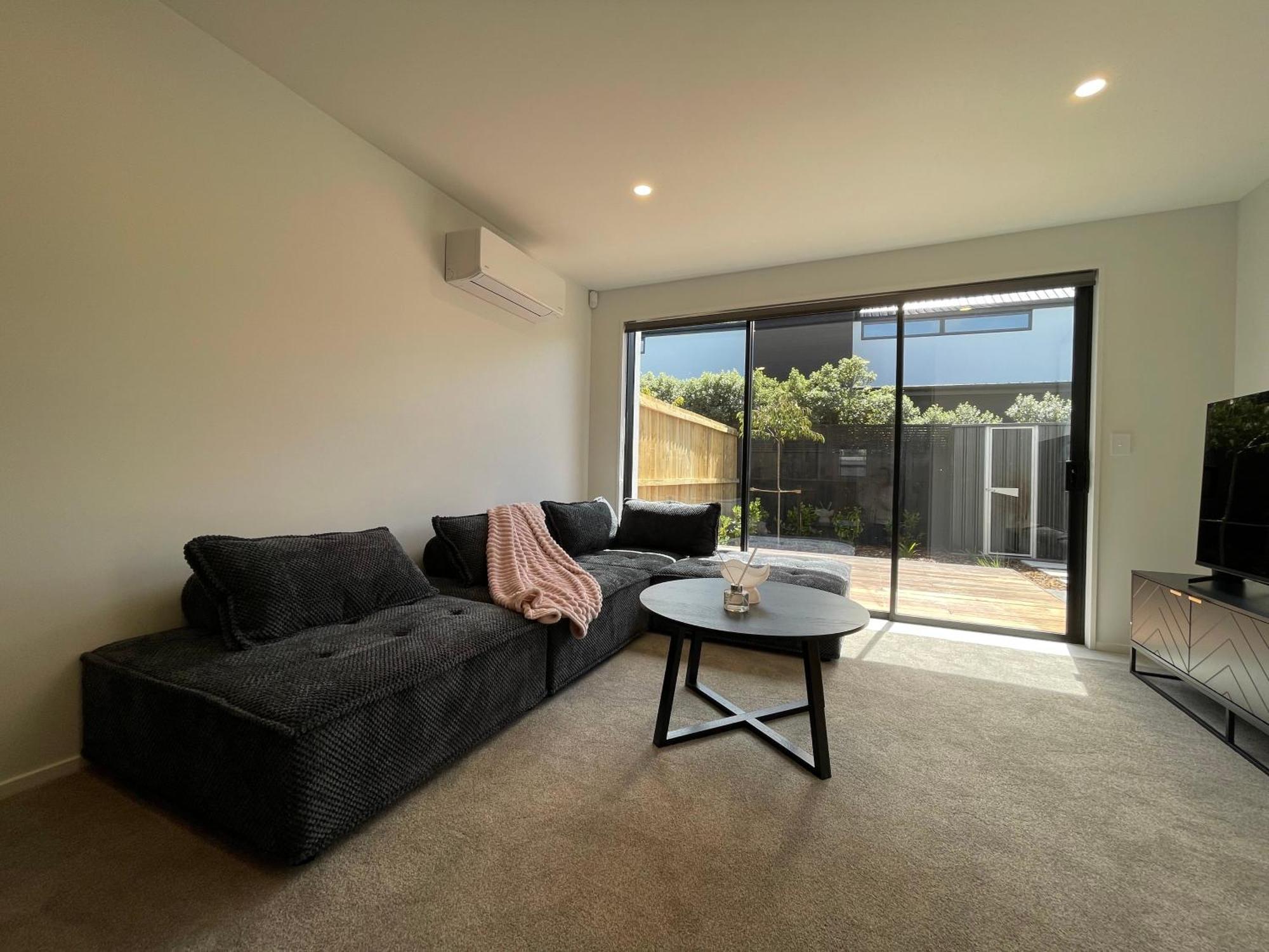 כרייסטצ'רץ' Luxury 2 Bedroom Townhouse Opposite Merivale Mall מראה חיצוני תמונה